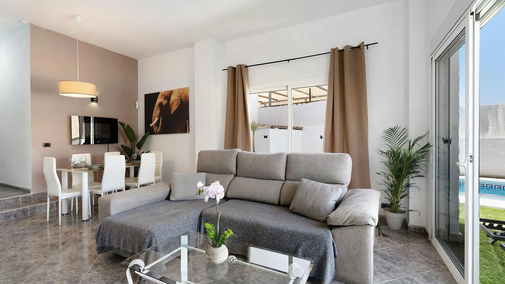 Luxury Villa Torviscas Costa Adeje  España